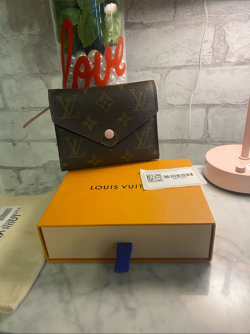 Louis Vuitton Monogram Victorine Envelope Wallet - Brown with Pink Snap